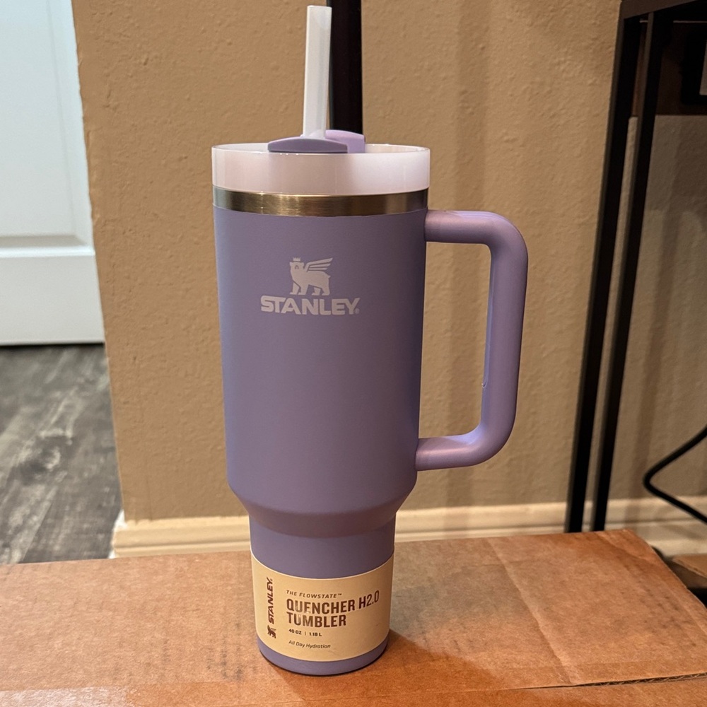 Stanley The Flowstate 40oz. Quencher H2.0 Tumbler - Lavender